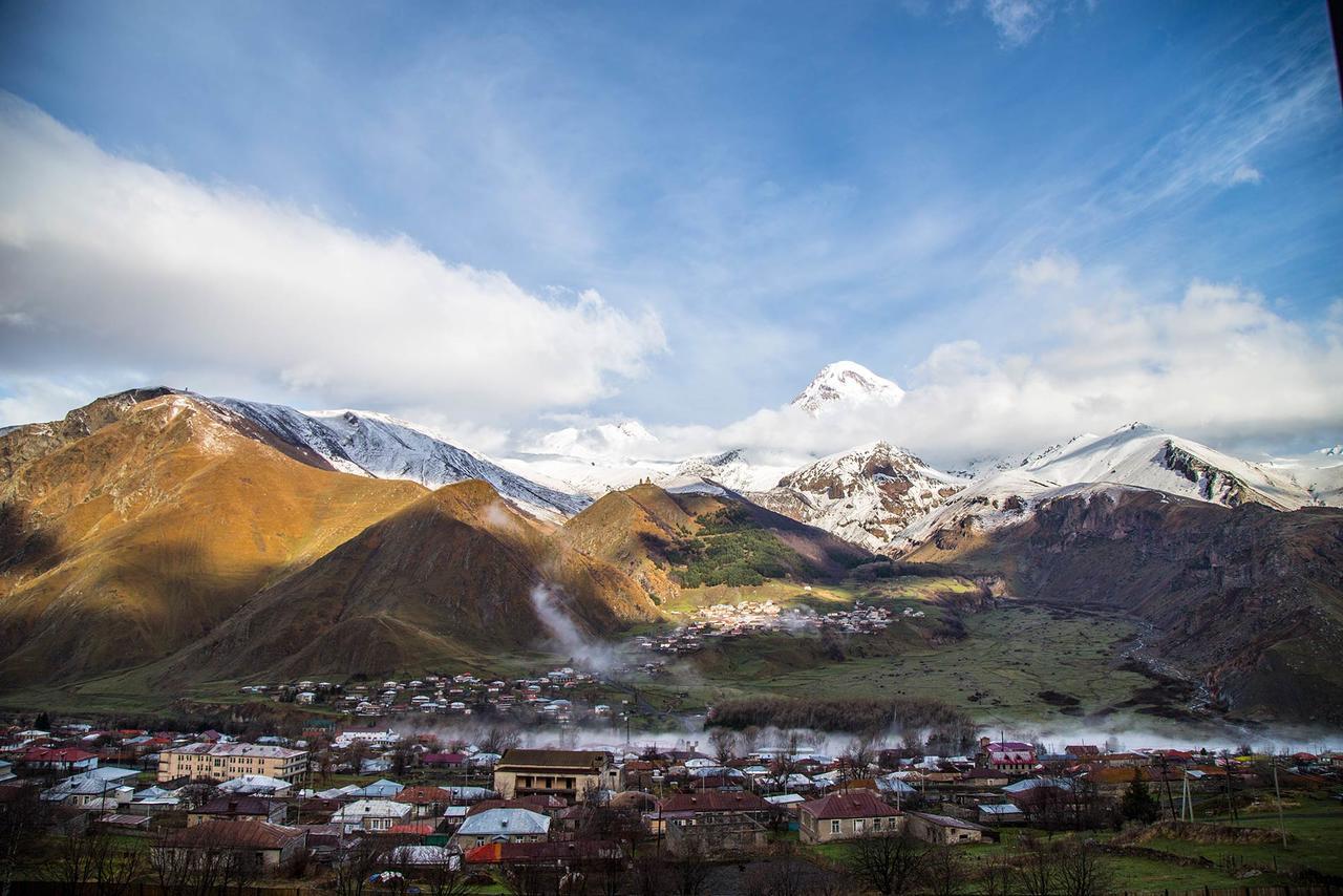 Hotel Crystal Kazbegi Exterior foto